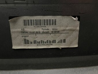 Tiguan zadni naraznik kompletni - 6