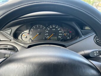 Ford Focus combi 1.6i 74 kw - 6