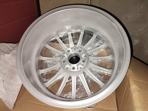 Mercedes alu DISKY 5x112 6,5Jx18H2 AMG desing - 6