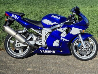 Yamaha R6 - 6