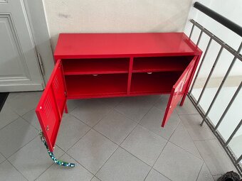 Prodám kovovou skříňku pod televizi IKEA PS - 100% stav - 6