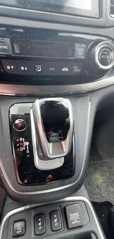Honda CR-V, 1,6 Lifestyle 9AT 4x4, ČR, 2016, 134 958km - 6