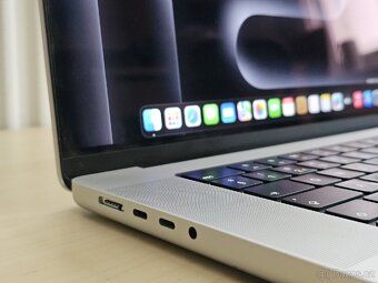 Apple MacBook Pro 16" (2021, M1 Pro) - 6