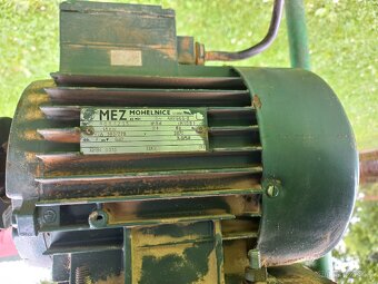 Stolní pila 1,5 kW / 400 V, kotouč 300 mm - 6