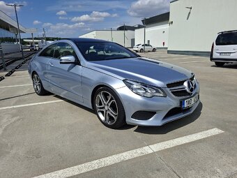 Mercedes-Benz E kupé 220 CDI, automat, servis MB, panorama - 6