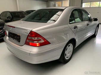 Mercedes-Benz C200 CDI Classic r.v.2003 - TOP STAV - 6