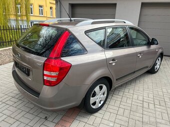 KIA CEED 1.6 CRDI 85KW /1.MAJITEL - 6