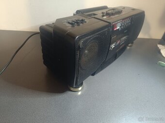 BOOMBOX SHARP 3× - 6