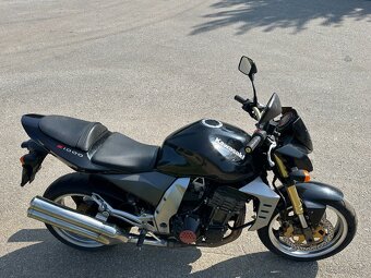 Kawasaki Z 1000 - 6