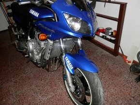 2001 Yamaha FZ Fazer - 6