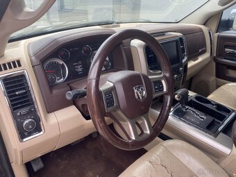 Dodge Ram 5.7 4x4 LARAMIE MOC HEZKY - 6