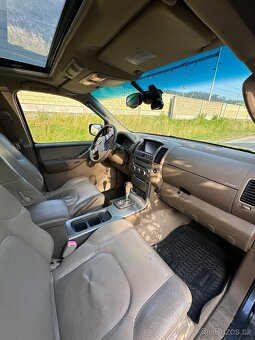 Nissan Pathfinder 2005, 2.5L, 128kW, 4x4, 7-miestne SUV - 6