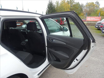 Opel Insignia 2,0 CDTi 125kW ČR, serviska - 6