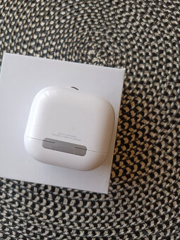 Apple Airpods 4 - 6