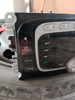 Rádio sony z ford focus II - 6