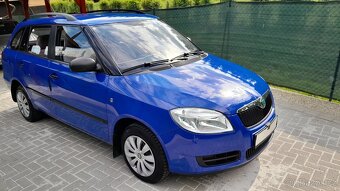 Velice zachovalá málo jetá ŠKODA FABIA II1.2 kombi - 6