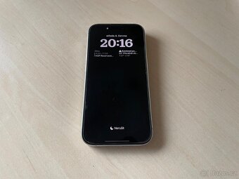 Apple iPhone 16 Pro 128 Gb bílý - 6