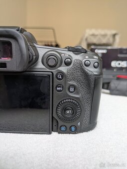 Canon EOS R5 - 6