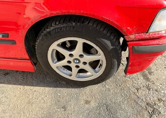 BMW e36 318is - 6