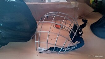 Cyklistická a hokejová přilba/helma - dětská - 6