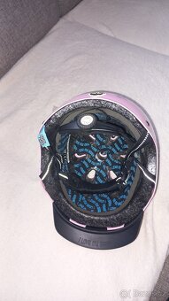 Dětská přilba NUTCASE - 6