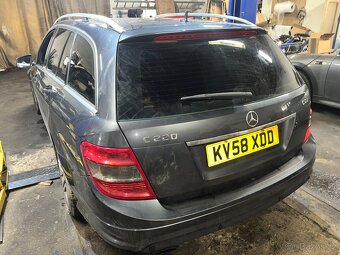 // Mercedes C220 CDI 125kw W204 combi //DÍLY - 6