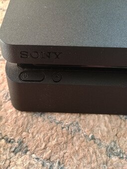 PS4 Slim - 6