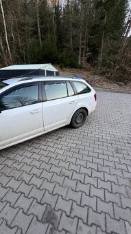 Prodám octavie3 1.6 77kw STK 7/2025 rok 2013 - 6