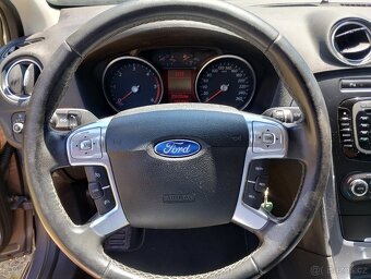 FORD MONDEO r. v. 2013, klimatizace - 6