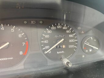 Honda Civic 1.4i - 6