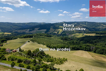Exkluzivní nabídka bydlení – Dřevěná roubenka s historickým - 6