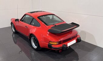Porsche 911 SC z roku 1983 - 6