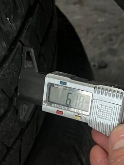 215/60R17C 109/107 T zimní MICHELIN - 6