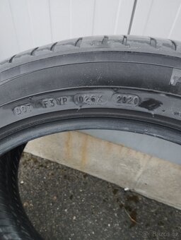 Pneu Michelin 245/45/19 (102Y) - 6