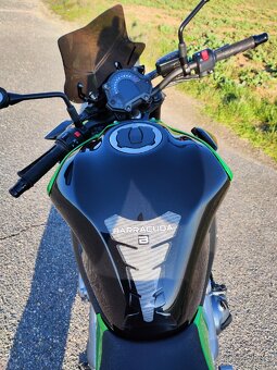 Kawasaki Z900 - 6