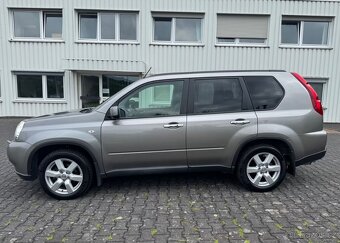 Nissan X-Trail 2.5i Executive LE AUT benzín 124kw - 6