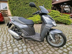 Aprilia Sportcity 250 - 6