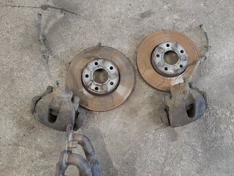 Ford focus 2005-2007 předek - 6