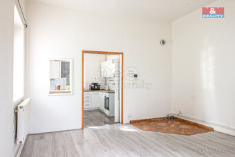 Prodej bytu 2+1, 66 m², Nový Bor, ul. Palackého náměstí - 6