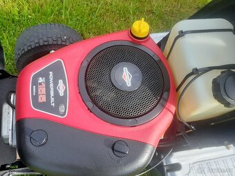 ZAHRADNI TRAKTOR 15.5 HP - 6