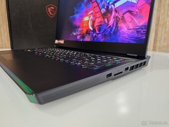 300HZ-17" MSI GE76 i7-10870H/1TB SSD/32GB RAM/RTX 3070 16GB - 6