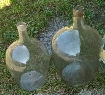 půllitr ,štamprlata , demižony , plechovky - 6