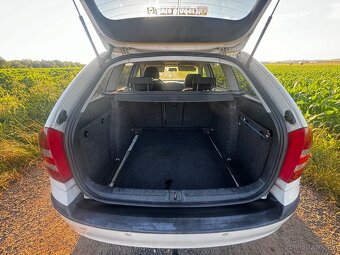 Škoda Octavia II DSG kombi platná STK - 6