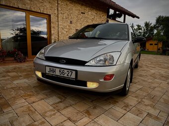 Ford Focus 1,6 16V 32 000 KM - 6