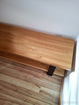 Dubový TV stolek - 6