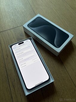 Apple iPhone 15 Pro Max 256GB černý - 6