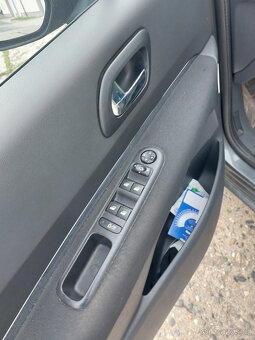Peugeot 5008 1.6 115kW - 6