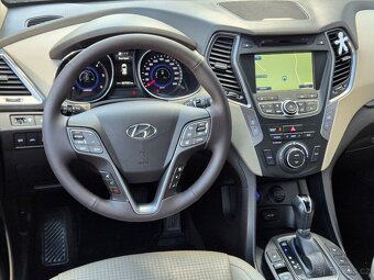 Hyundai Santa Fe 2.2D Premium 4x4 automat - 6