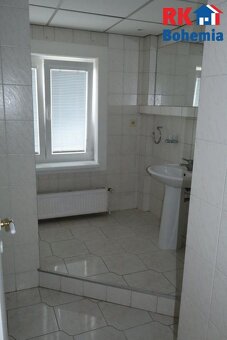 Krásný byt 3+kk o celkové ploše 77m2 ve 3NP s možností parko - 6