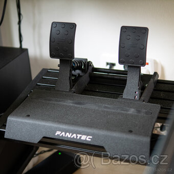 Závodní cockpit na míru - 6